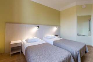 Отель Viiking Spa Hotel Пярну Стандартный двухместный номер с 2 отдельными кроватями и доступом в спа-центр-4